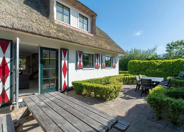 Holiday home De Buitenplaats 97 Callantsoog