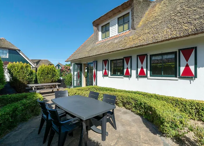 Holiday home De Buitenplaats 97