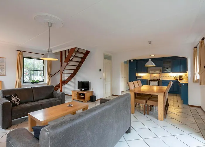 Holiday home De Buitenplaats 97 Callantsoog