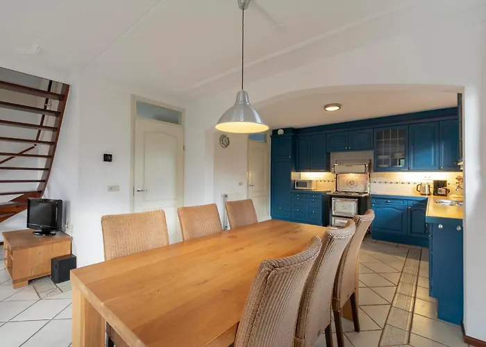 Holiday home De Buitenplaats 97 Callantsoog